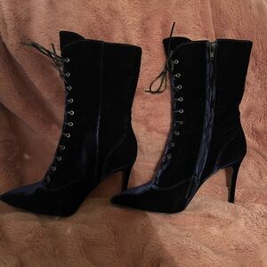 Steven by Steve Madden navy blue velvet boots